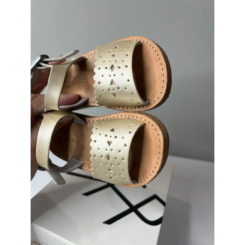 Freshly Picked Toddler Platinum Laguna Sandal Size‎ 5 With Box